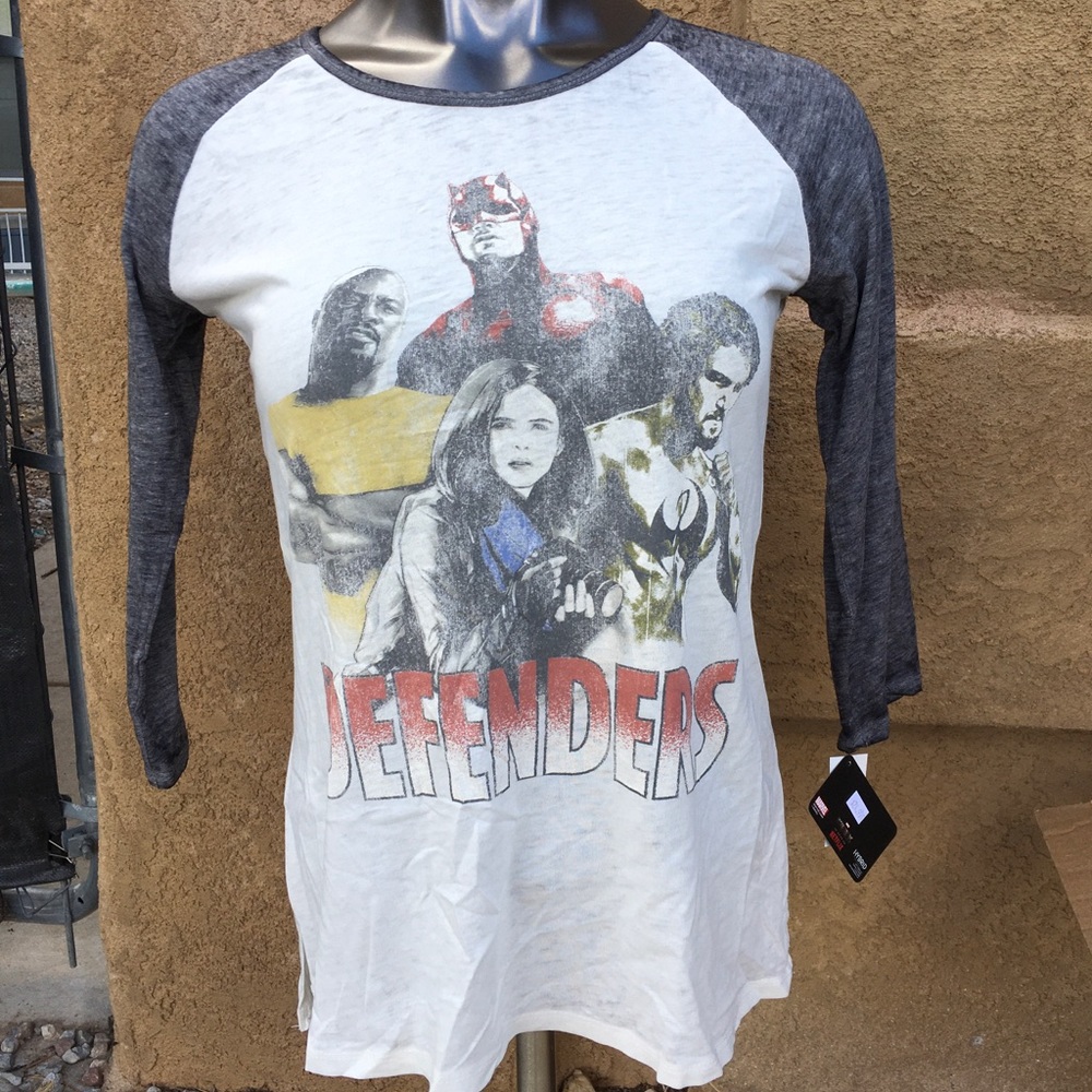 NWT MARVEL THE DEFENDERS LONG SLEEVE RINGER TSHIRT Netflix